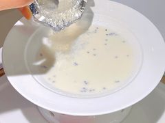 -燕庭·纯燕窝·甜品下午茶(南京西路店)
