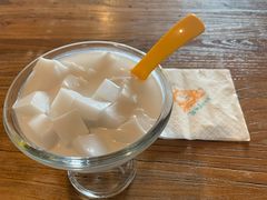 椰汁椰奶冻-七七家的糖水店(南湾街1号店)