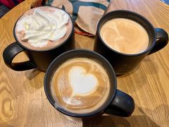 特浓拿铁咖啡-星巴克臻选(湖滨道店)