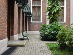 -香港大学