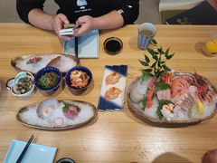 -花和海鲜自助(梅江店)