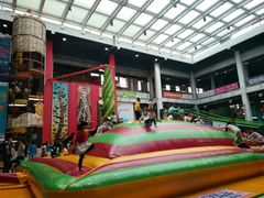 -蒙特利亲子乐园