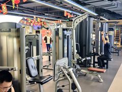 -超鹿运动(五四路恒力城店)