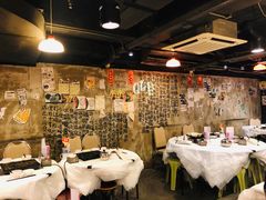 大堂-鲜入围煮花胶鸡海鲜火锅