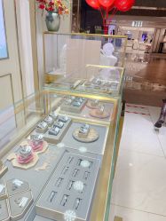 -珂兰钻石(美美2购物中心店)