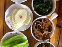 -一斗火锅·招财羊毛肚(北温泉九号店)