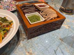 -哈啾嗨·新概念蒙餐(红星新城店)