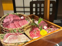 -山川小町·极番烧肉(新地假日广场店)