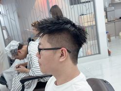 -尤司男士国潮理发馆