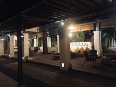 -喜洲吧·江畔老船厂·庭院餐厅(喜临院店)