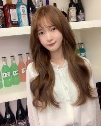 -MODEL'S HAIR