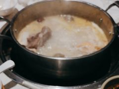 -三人行骨头王火锅(长寿店)