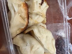 -黄阿姨锅贴大王(万航渡路店)