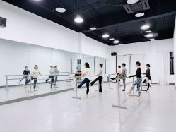 -白珂舞蹈教室