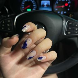 -手牵手美甲