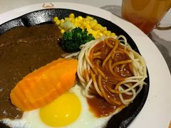 -汤姆家的牛排意面披萨(新城市广场店)