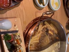 寿喜锅底-礼舍·和牛火锅·烤肉·料理餐厅(华茂店)