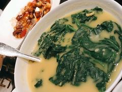 豌豆浸菠菜苗-北京四季酒店·采逸轩
