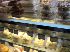 面包甜点陈列柜-白玉兰食品(甜云店)