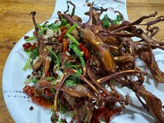 -超越海鲜屋(飞龙物业店)