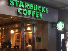 门面-星巴克(广州淘金路店)