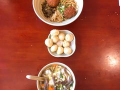 -佬钱湾仔(衣裳街店)