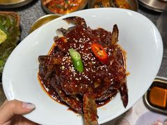 -草家酱蟹炭火烤肉店(珲春南路一店)