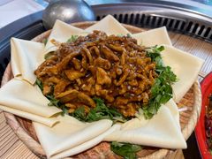 -靠山屯东北铁锅炖(东北菜，古美西路店)