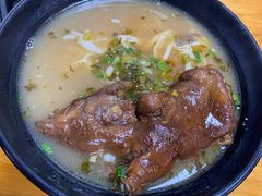 -花溪巷牛肉粉(泉城路店)