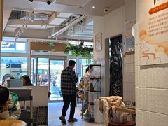 -必胜客(WOW昙华林店)