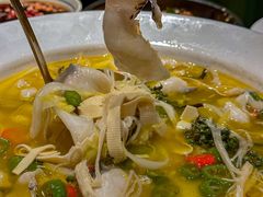 -川流不息·地道川菜·小龙虾(新松江路店)