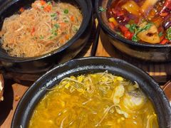 -有红鸡毛店·砂锅菜(抚琴夜市店)