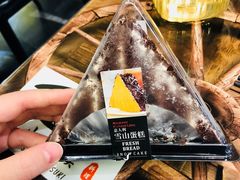 雪山蛋糕-红叶蛋糕(广达路总店)