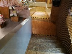 -新华里咖啡书吧(新华书店小寨店)