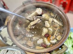 -威邵鸡煲(西华路总店)