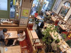 -玛格萝妮比萨屋(四平店)