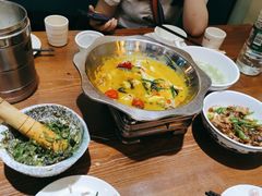 -胡胖子专业长沙菜(衡山路店)