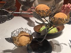 香酥蜜汁叉烧包-避风塘(江桥万达店)