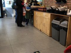 -秦香陕西食府(华贸天地店)