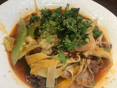 -成都你六姐·牛肉冒菜(城市集市合生汇店)