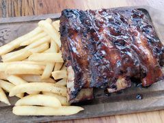 -Ribs & Burgers The Rocks