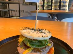 减脂增肌双层牛肉堡-龙治汉堡(中华城店)