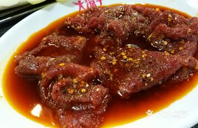 Beef Wrapped in Lettuce