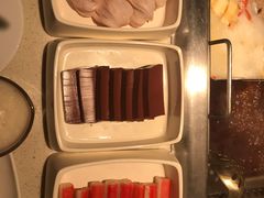 -海底捞火锅鲜切牛肉主题店(长寿路店)