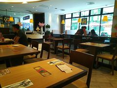 大堂-必胜客(WOW中心城店)