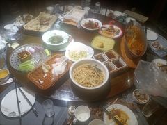-东口码头·烧鸽子·鱼头泡饼·地方菜(金鹰悦城店)