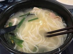 -桥香园过桥米线(国贸店)