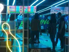 -世代星球·保龄球·镭战真人CS·团建(杨浦店)