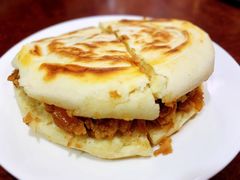 腊汁肉夹馍-汉思肴 热面皮(虬江路店)