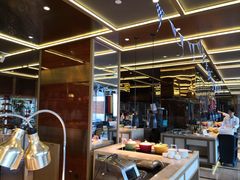 -大中华希尔顿酒店-念自助餐·嗨啤·小龙虾